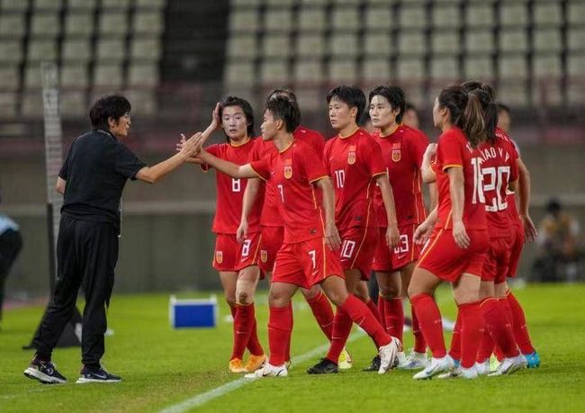 秦先生9部短发气质短发